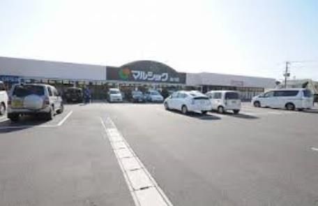 リブホール浅川店(920m)