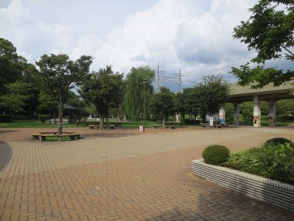 近くに施設あり
