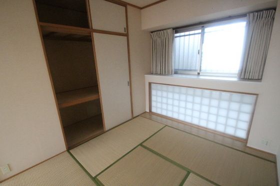 ベッドルーム
