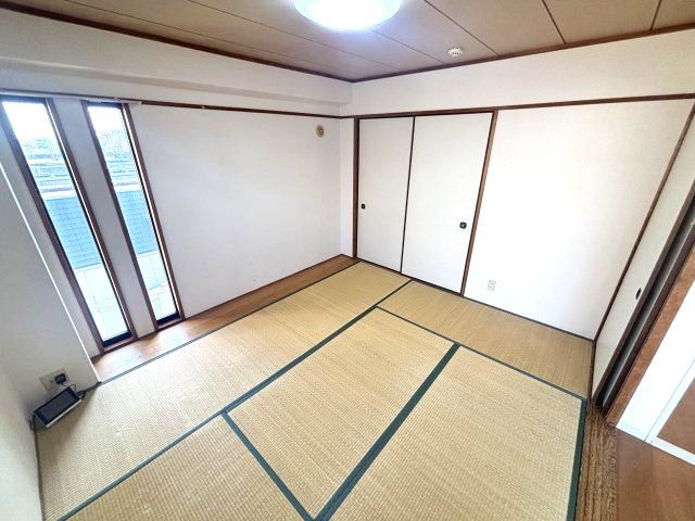 ベッドルーム