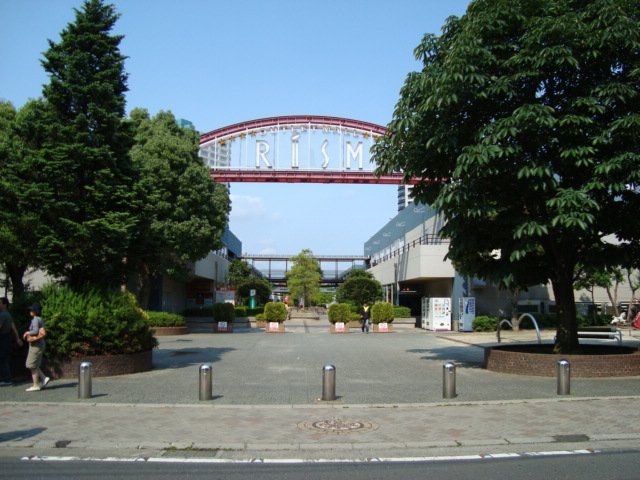 近くに施設あり