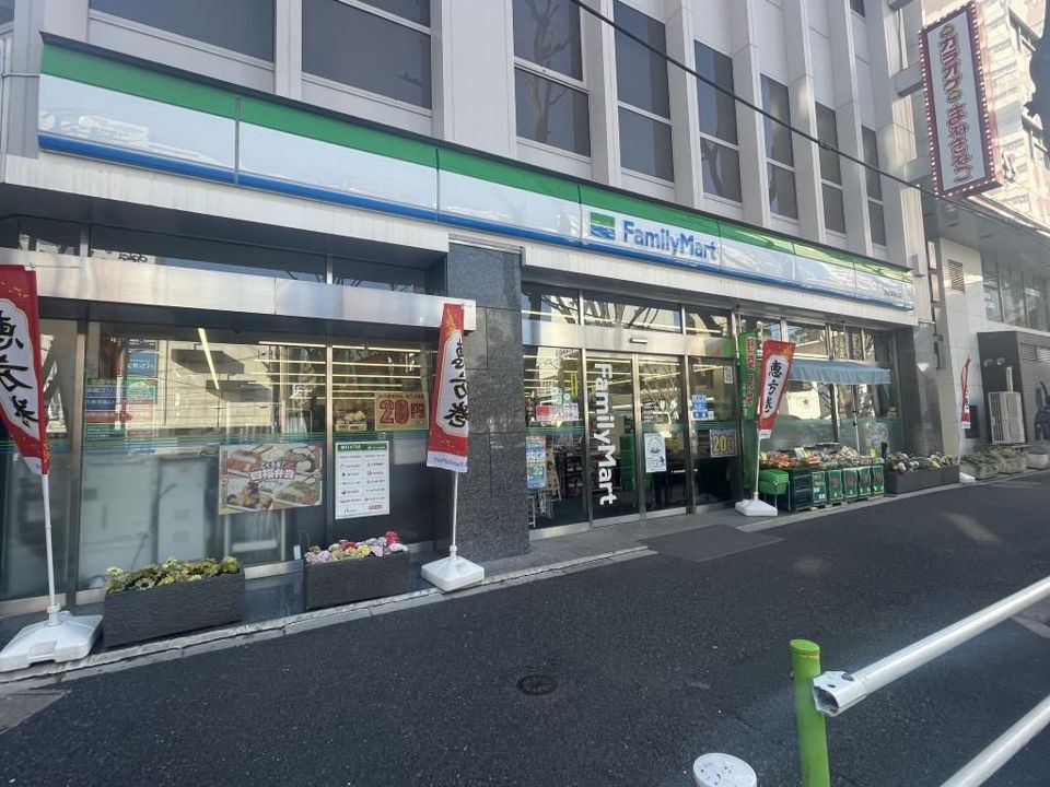 近くに施設あり