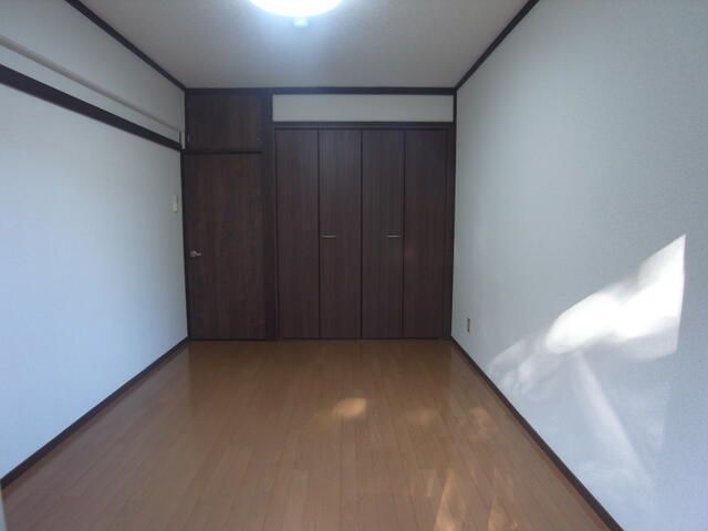 ベッドルーム