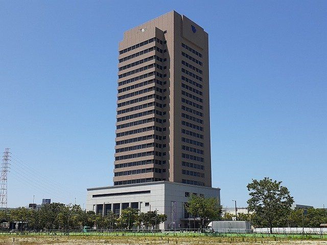 東大阪市役所まで1600m