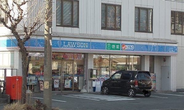 ローソンまで128m