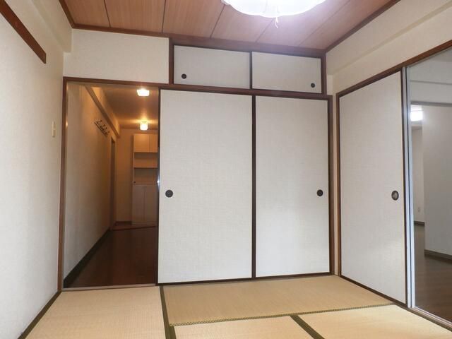 ベッドルーム