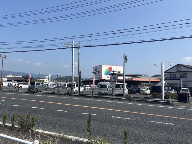 近くに施設あり