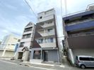 ゴールデンリバー広本町の外観