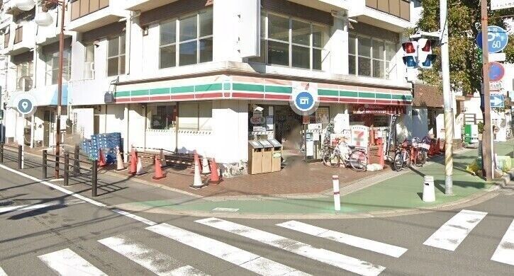近くに施設あり