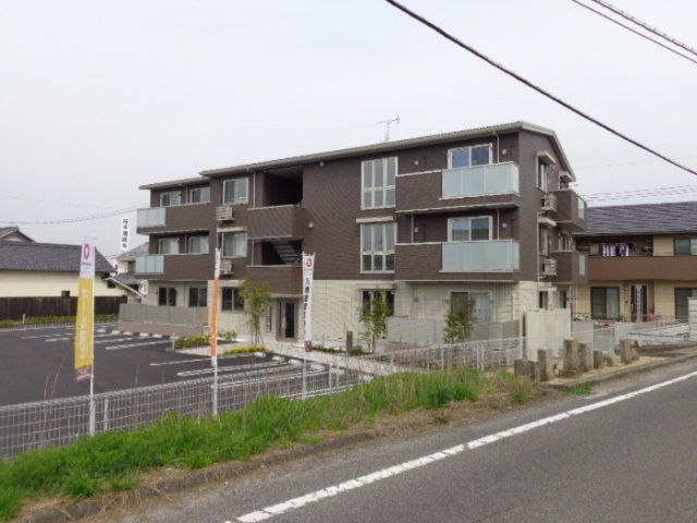 近くに施設あり