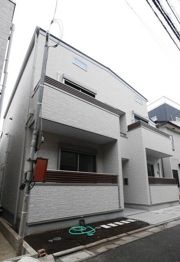 ピアチェーレ ドゥーエの外観画像