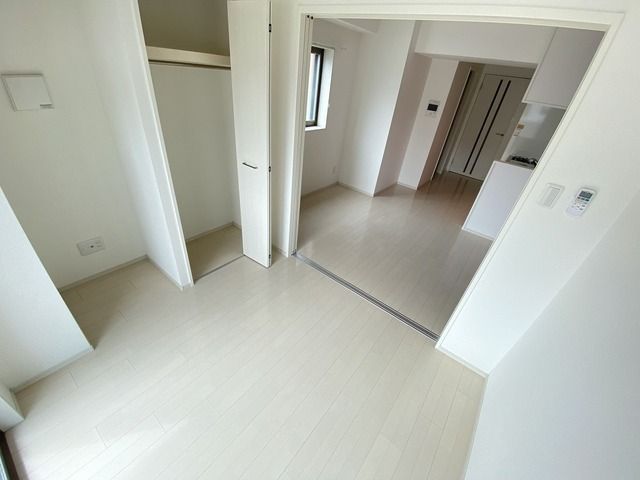 ベッドルーム