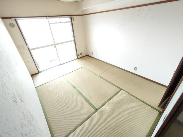 ベッドルーム