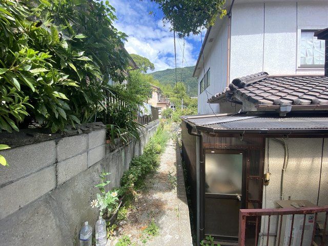 近くに施設あり