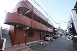 五月ハイツの外観