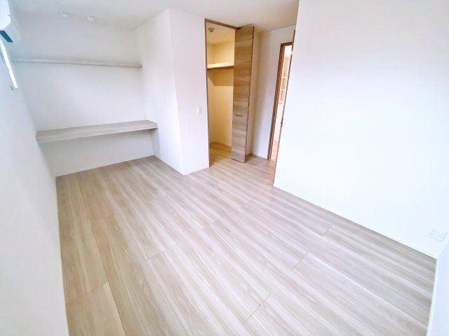 ベッドルーム