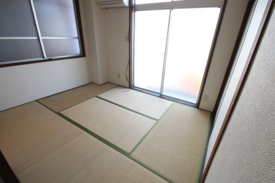 ベッドルーム
