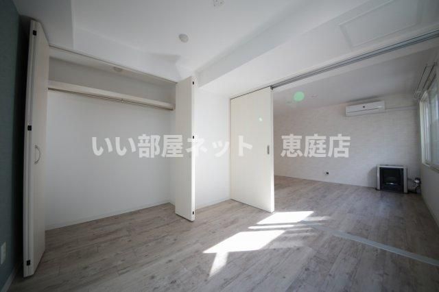 ベッドルーム
