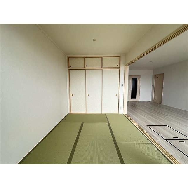 ベッドルーム