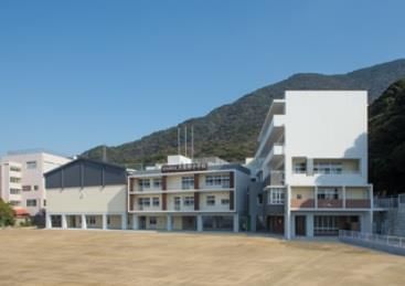 北九州市立大里柳小学校(1140m)