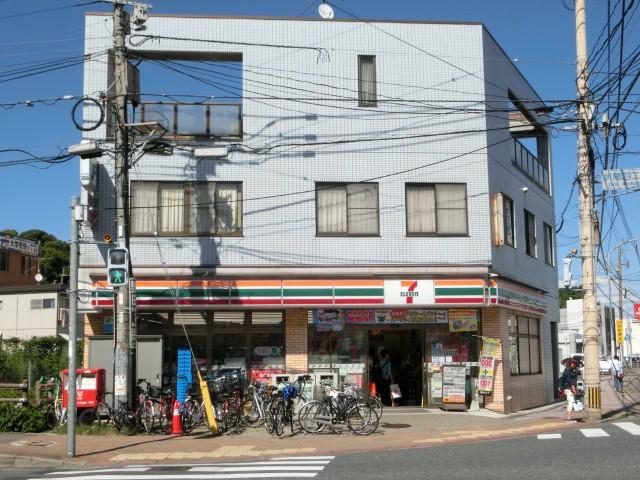 セブンイレブン(700m)