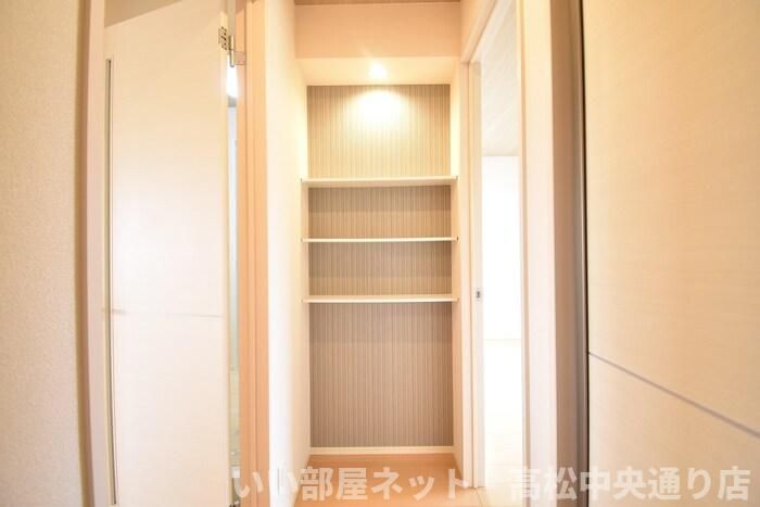 収納