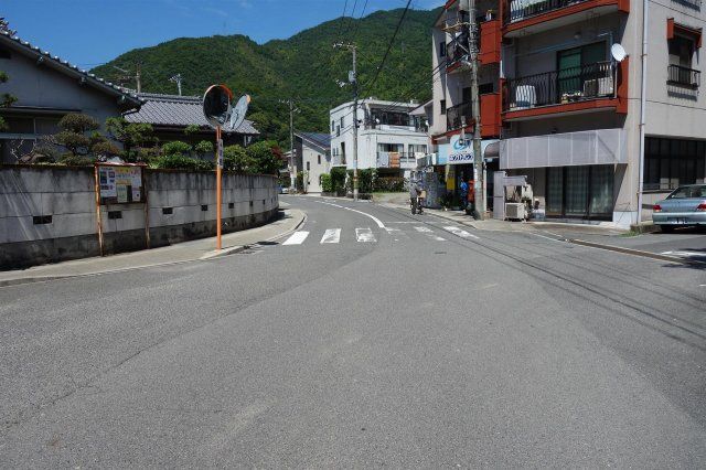 近くに施設あり