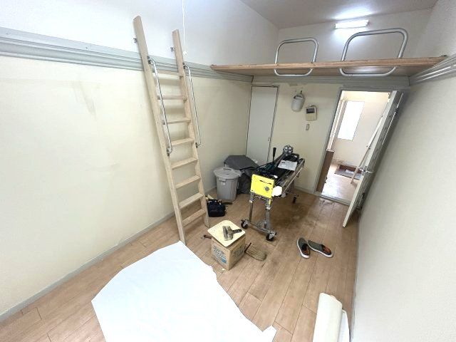 ベッドルーム