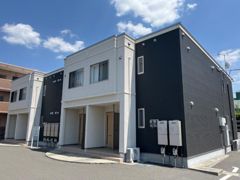 コンフォート三里木B棟の外観画像