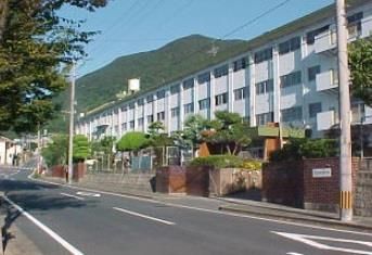 大里南小学校(1100m)