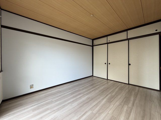 ベッドルーム