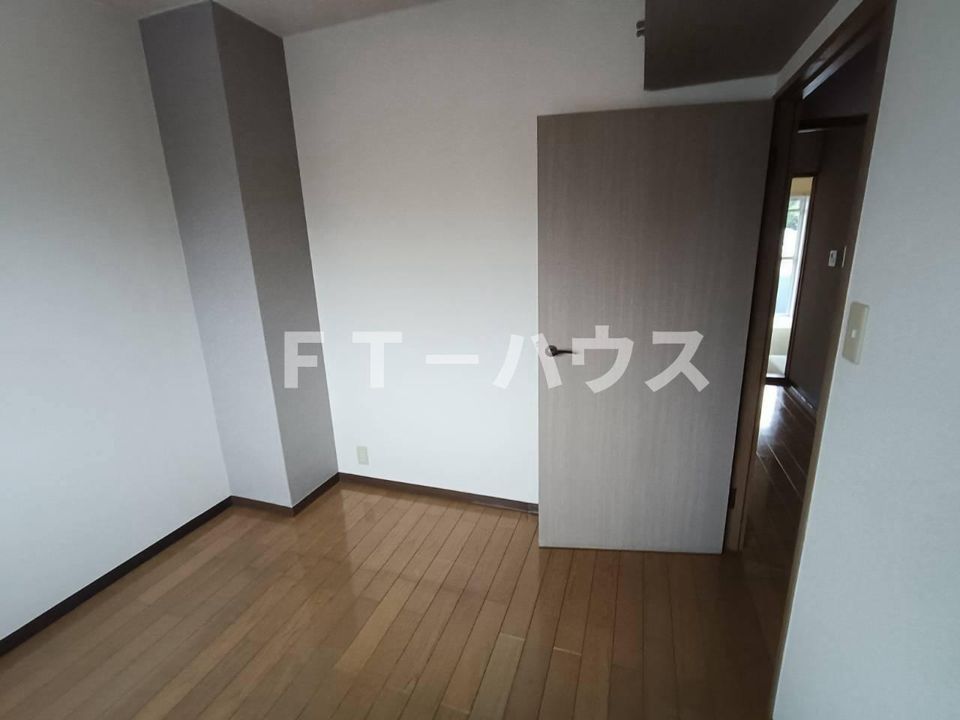 ベッドルーム