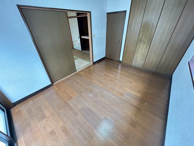 ベッドルーム