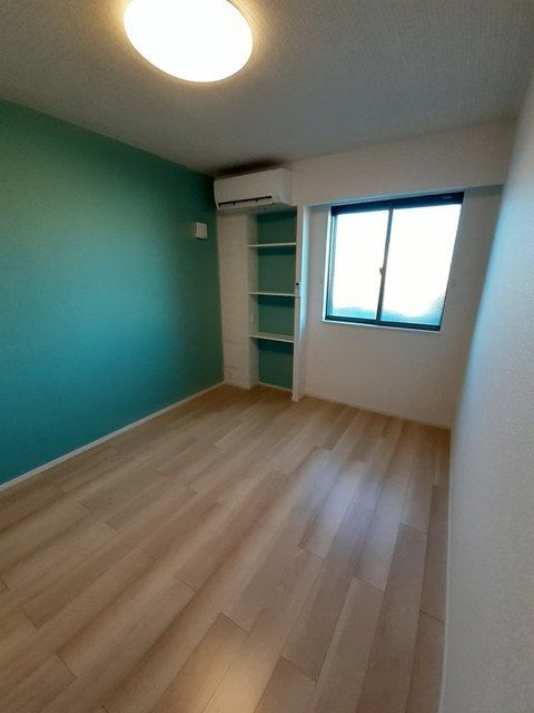 ベッドルーム