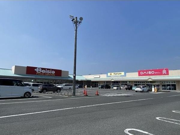近くに施設あり