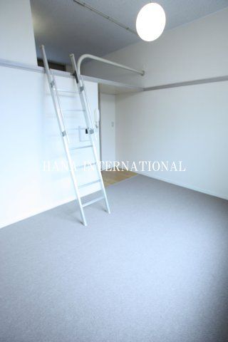 ベッドルーム