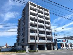日興ビル中央の外観画像