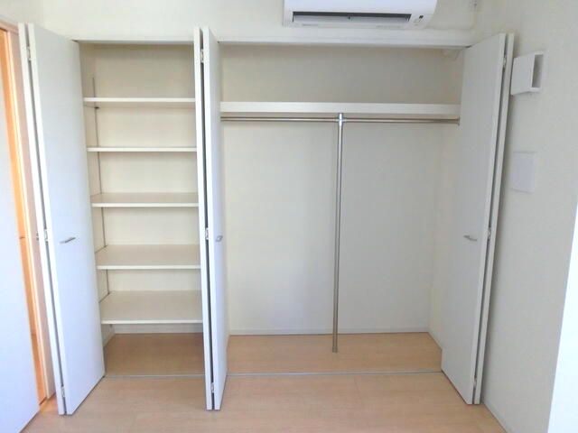 ベッドルーム
