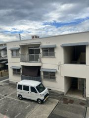マンション庭瀬の外観画像