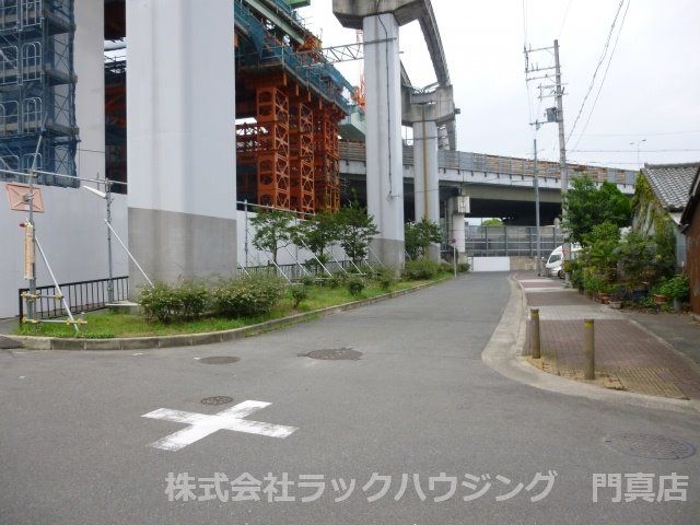 近くに施設あり