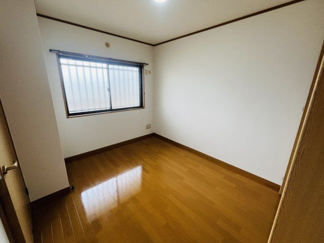 ベッドルーム
