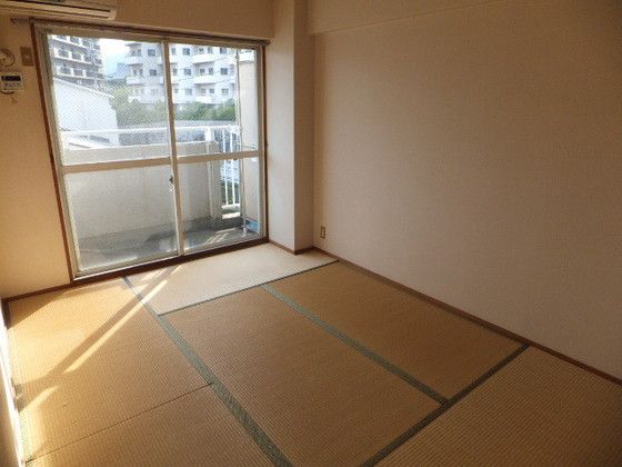 ベッドルーム