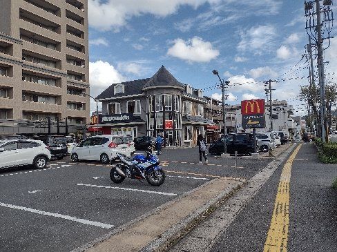 近くに施設あり