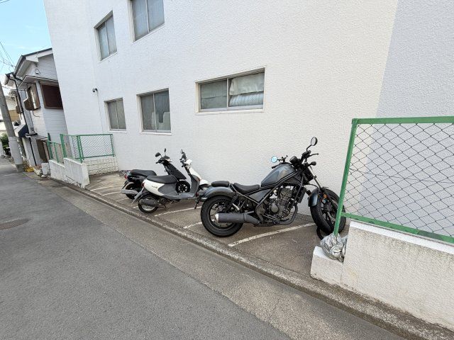 その他
