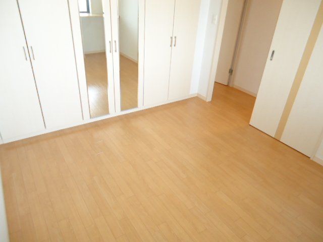 ベッドルーム