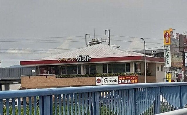 ガスト江口橋店様まで700m