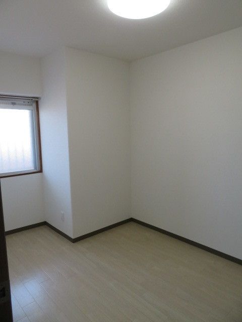 ベッドルーム