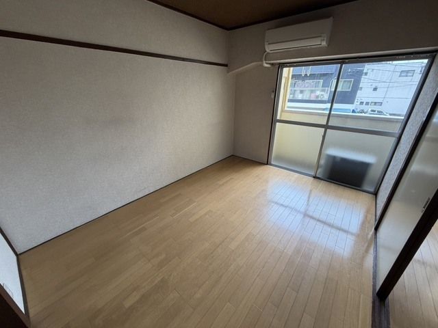 ベッドルーム