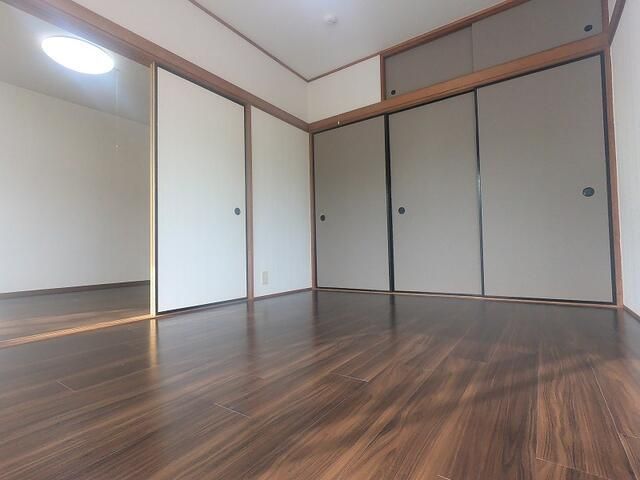 ベッドルーム