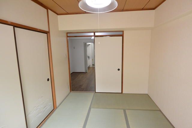ベッドルーム